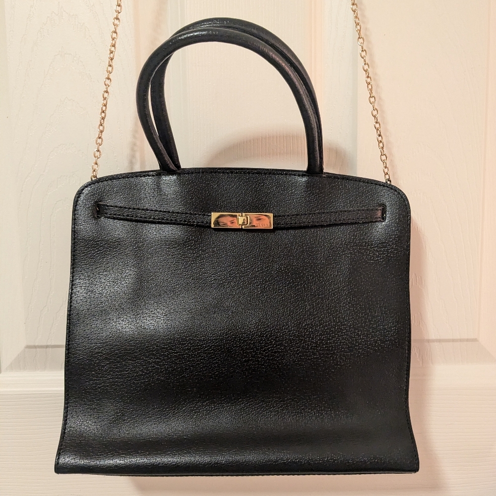 Kelly Style Black Pebbled Leather Crossbody Belt Closure Vintage Furla Handbag